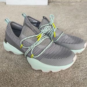 Sorel Kinetic Impact sneaker